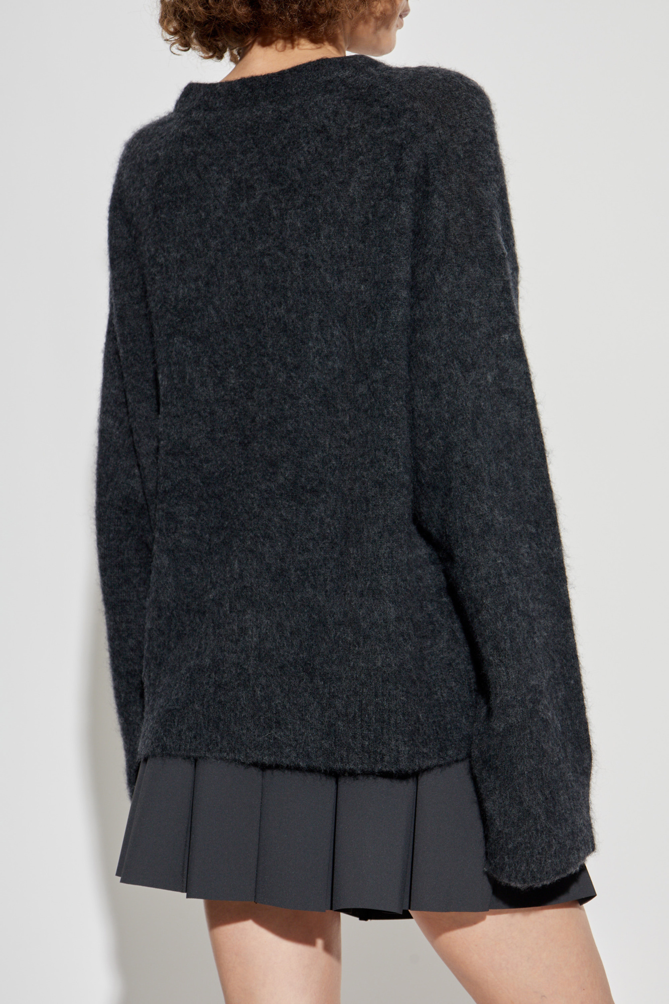 GANNI ガニー ポルトガル製 大きめSサイズ 刺繍ロゴ 短丈 スウェット Ganni(ガニー) スウェット・トレーナー(レディース) - 海外通販